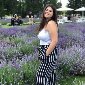 Meet your Posher, Laurence